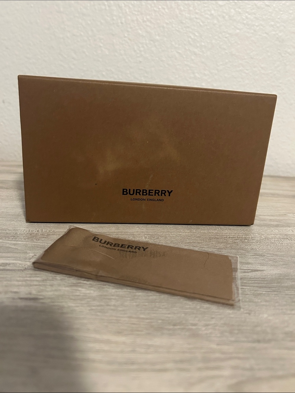 Burberry Brown Men's Sunglasses Box with Matching Dust Sleeve